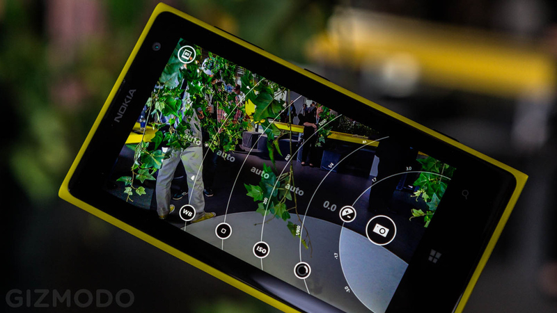 Illustration for article titled Nokia 1020 Review: The Best Smartphone Camera in a Pretty Great Phone